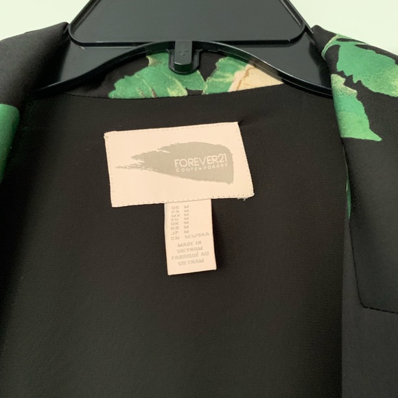 Forever 21 Floral Print Blazer - Picture 2 of 3